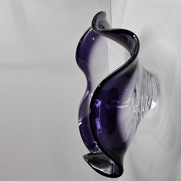 #AEB Clear and dark purple blown glass bowl with ruffled edge - Picture 1 of 7